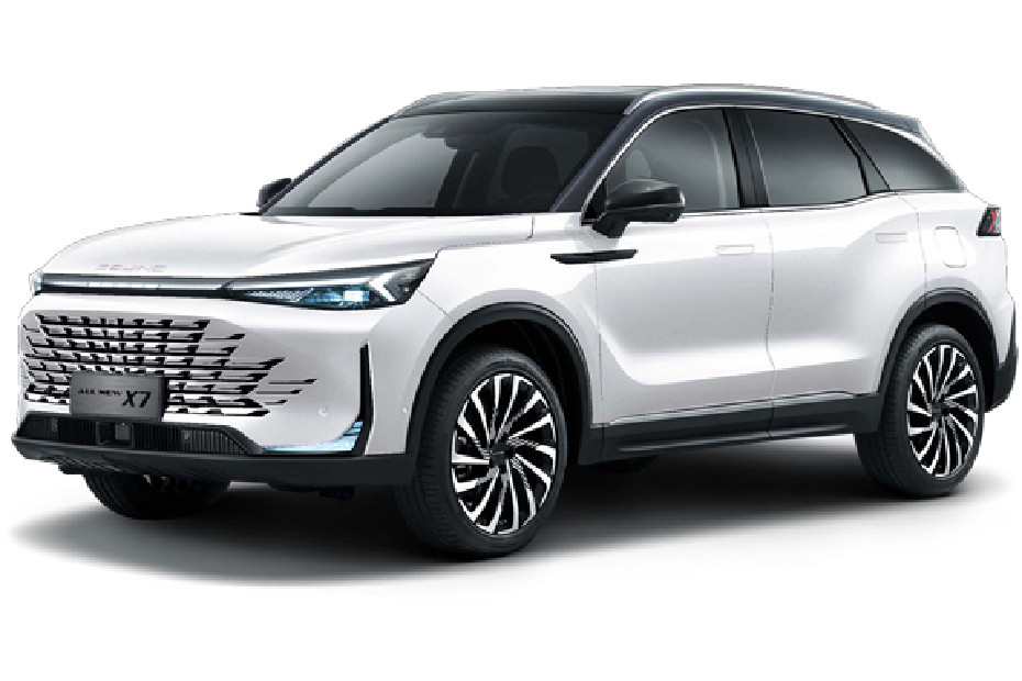 BAIC X7 White Crystal in UAE