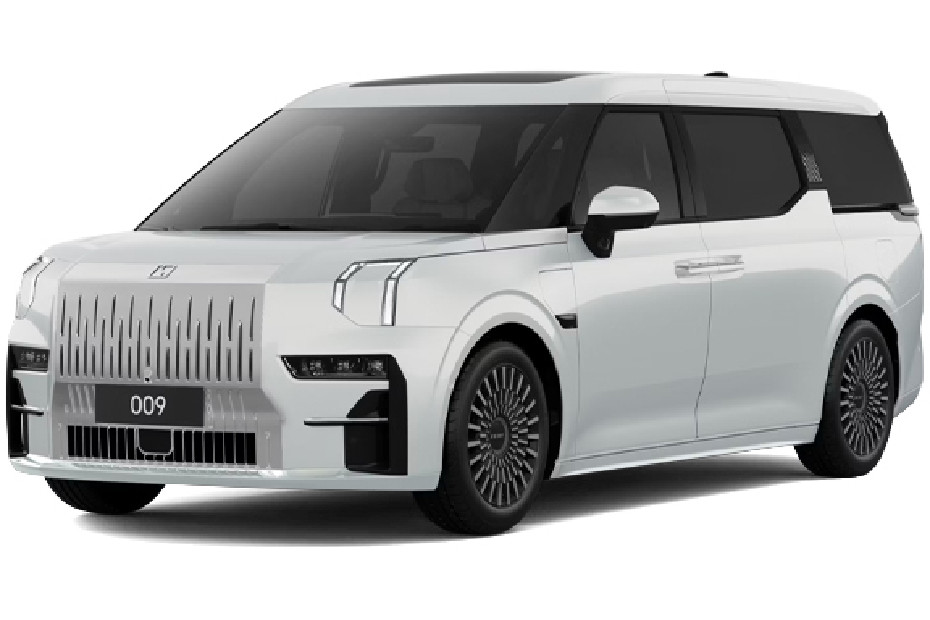 ZEEKR 009 White in UAE