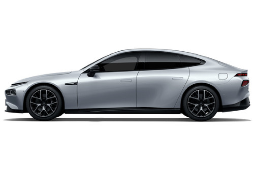 XPENG P7 Frost silver