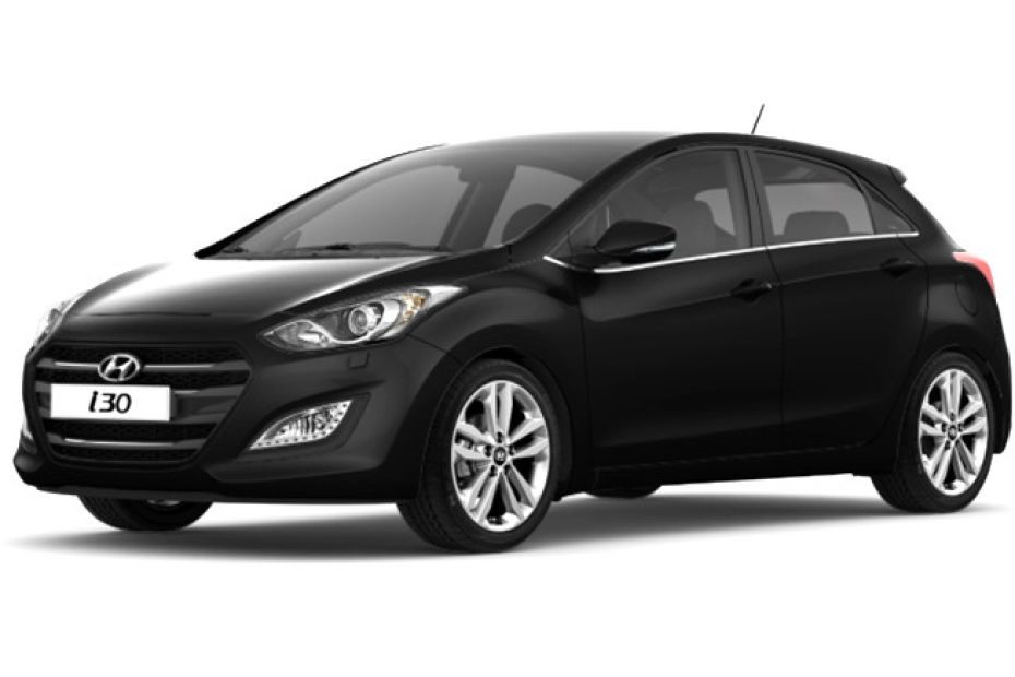 Hyundai i30 Phantom Black in UAE