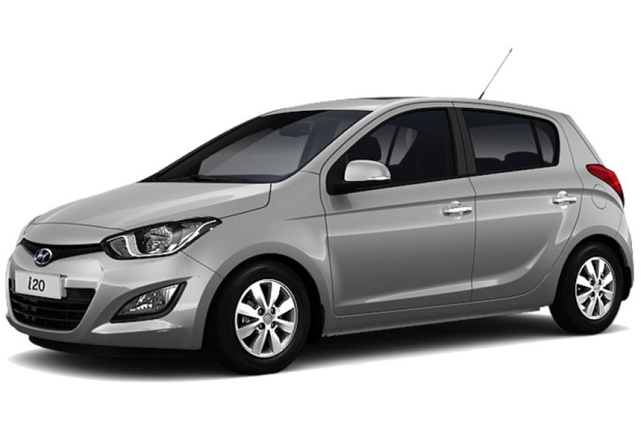 Hyundai i20 5DR Sleek Silver in UAE