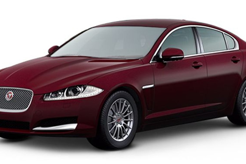 Jaguar XF Luxury Odysey Red in UAE