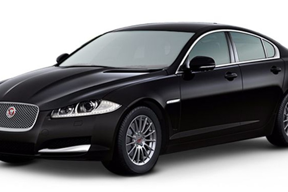Jaguar XF Luxury Ultimate Black Metallic in UAE