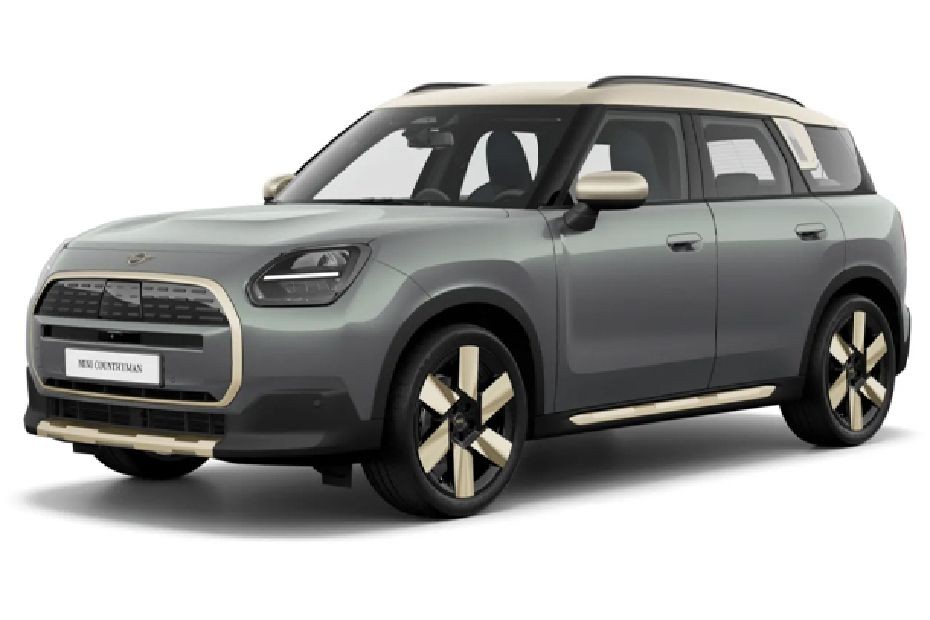 Mini Countryman Electric Green in UAE