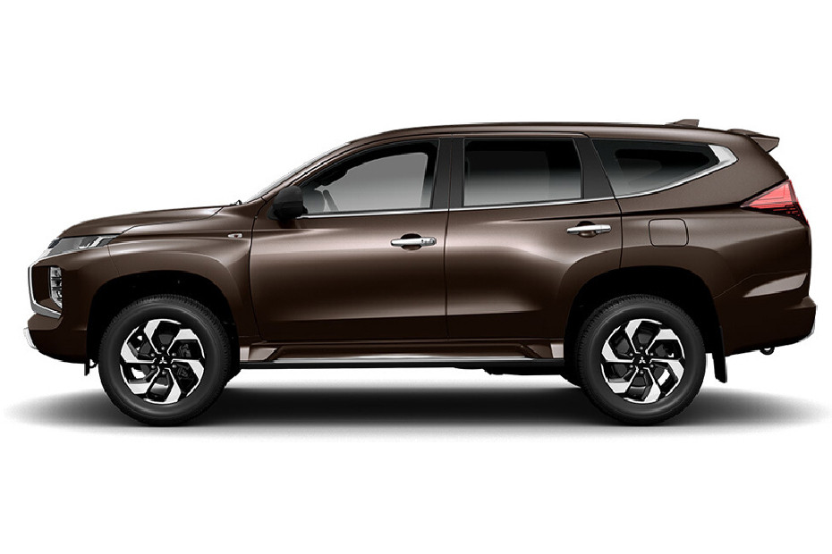 Mitsubishi Montero Sport Deep Bronze Metallic