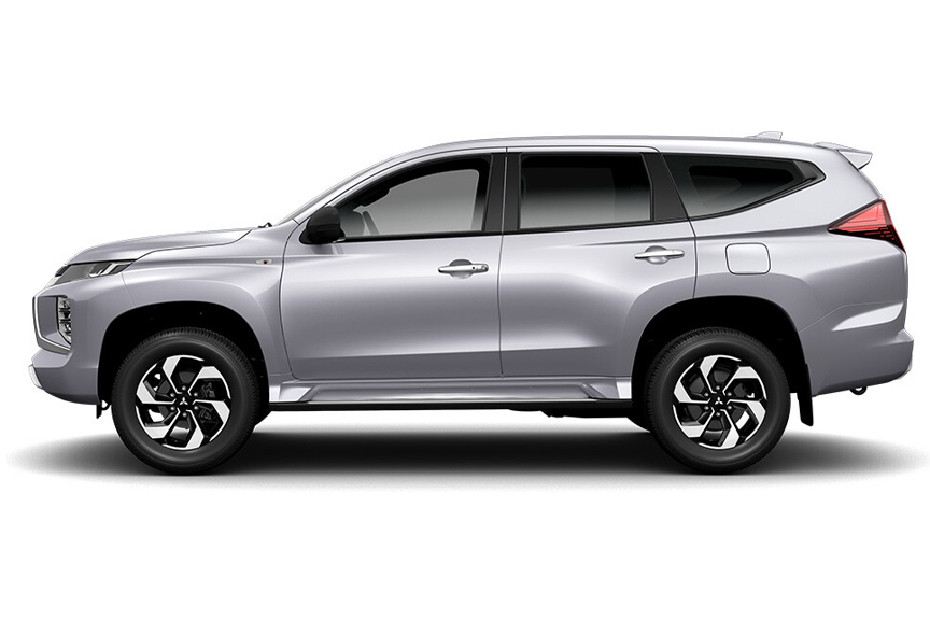 Mitsubishi Montero Sport Sterling Silver Metallic Mitsubishi Montero Sport Sterling Silver Metallic