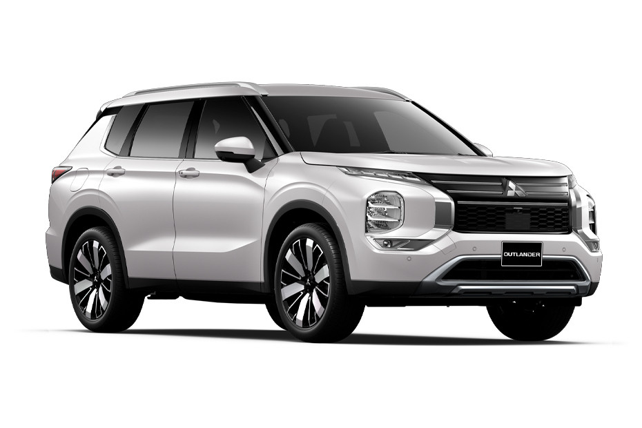 Mitsubishi Outlander White Diamond in UAE