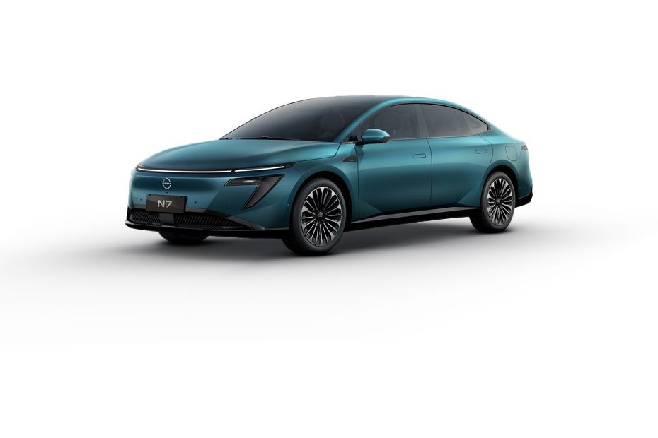 Nissan N7 Green in UAE