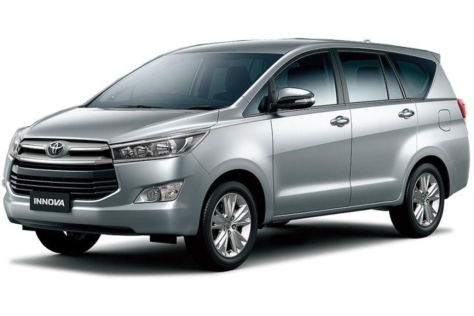 Toyota Innova Silver Metallic in UAE