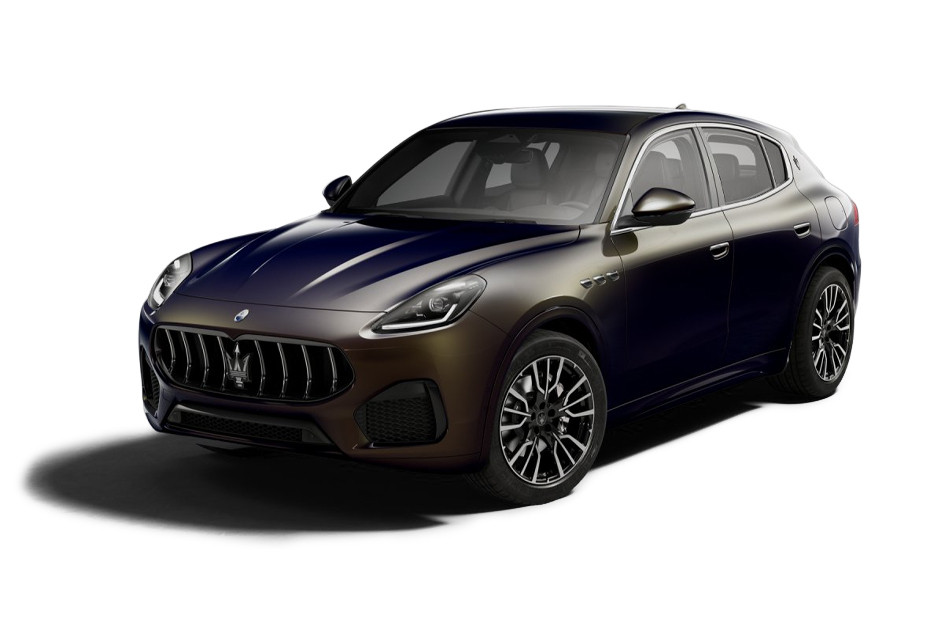 Maserati Grecale night interaction