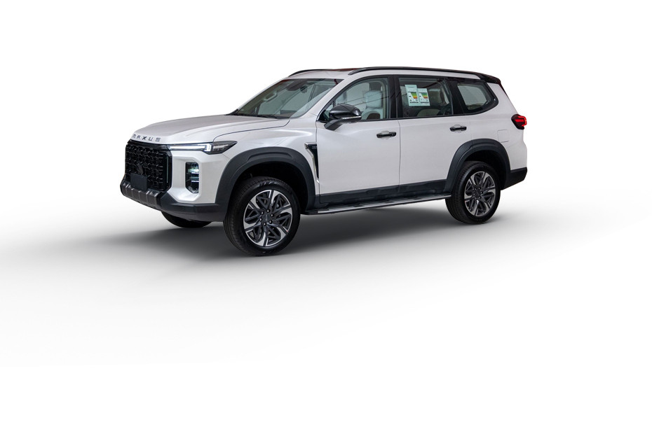 Maxus D90 Max White in UAE