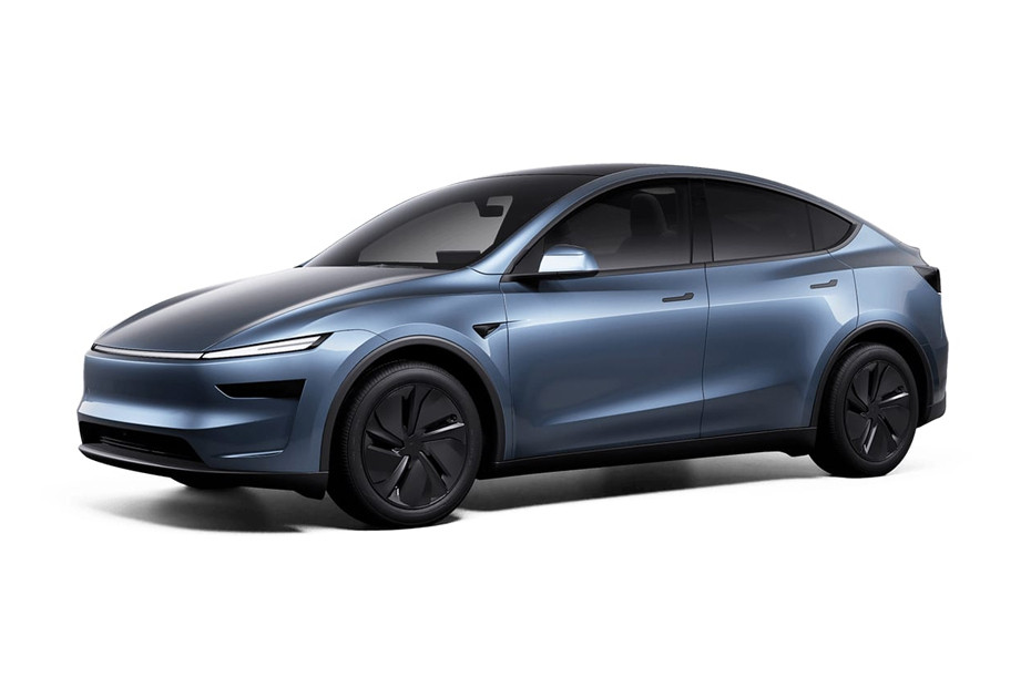 Tesla Model Y Glaciel Blue in UAE