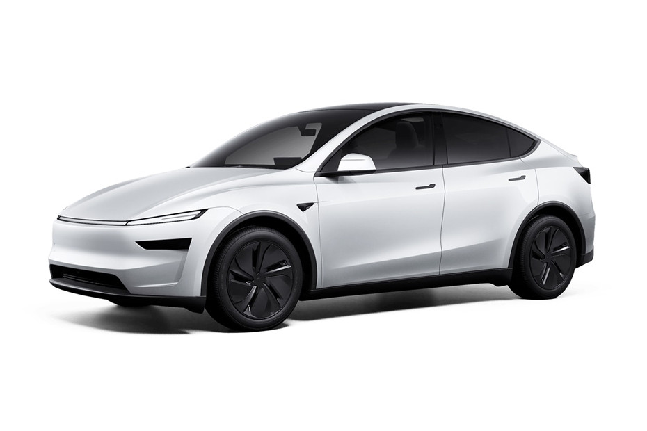 Tesla Model Y Pearl White Multi Coat in UAE