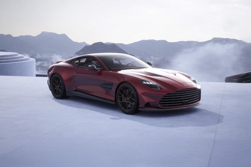 Aston Martin Vanquish Front Medium View