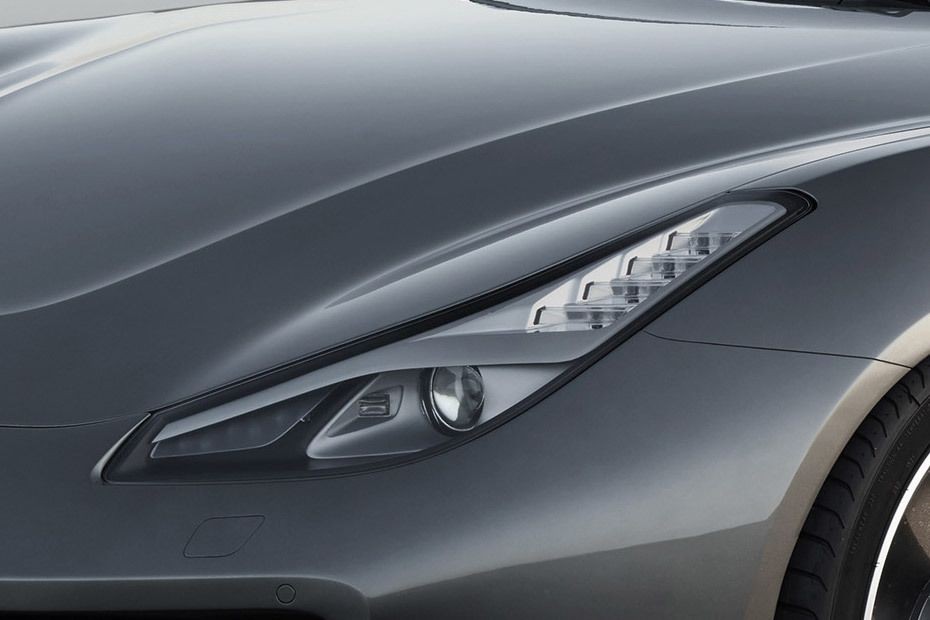 GTC4Lusso Headlight in UAE