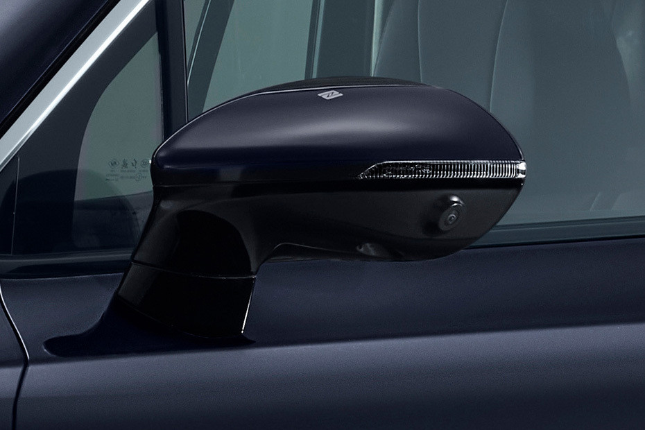Hongqi HS7 Drivers Side Mirror Front Angle Hongqi HS7 Drivers Side Mirror Front Angle