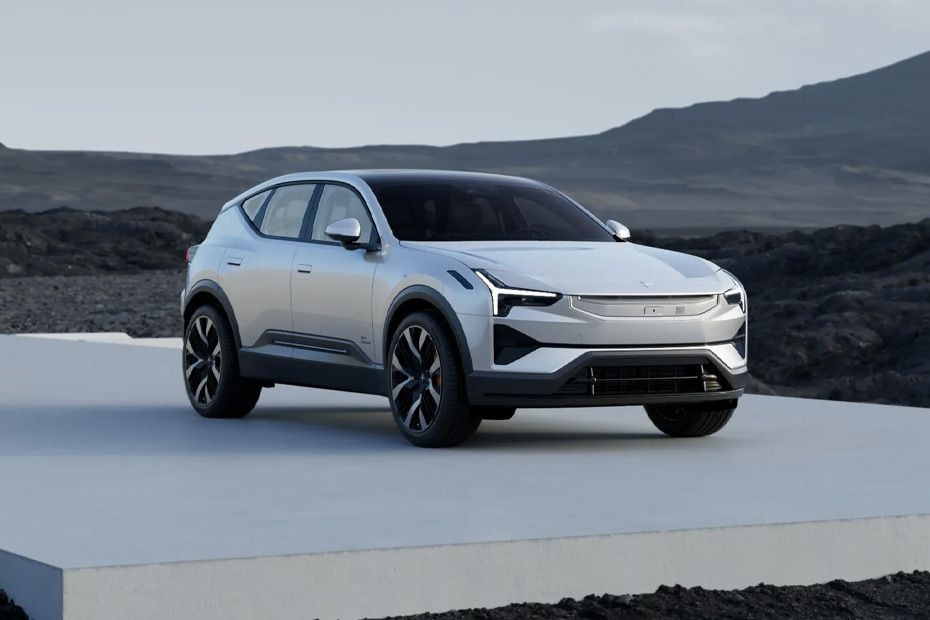 Polestar 3 Front Medium View in UAE