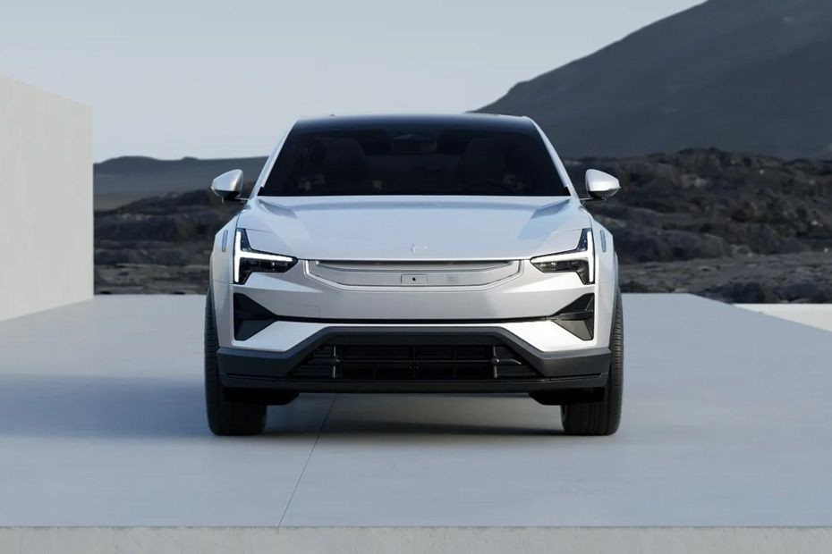 Full Front View of 3 in UAE