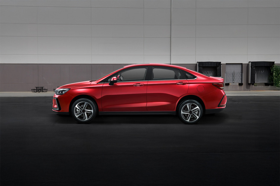 EU5 Side view in UAE