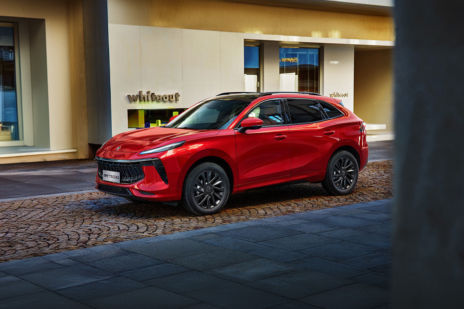 Forthing T5 EVO Front Side View in UAE