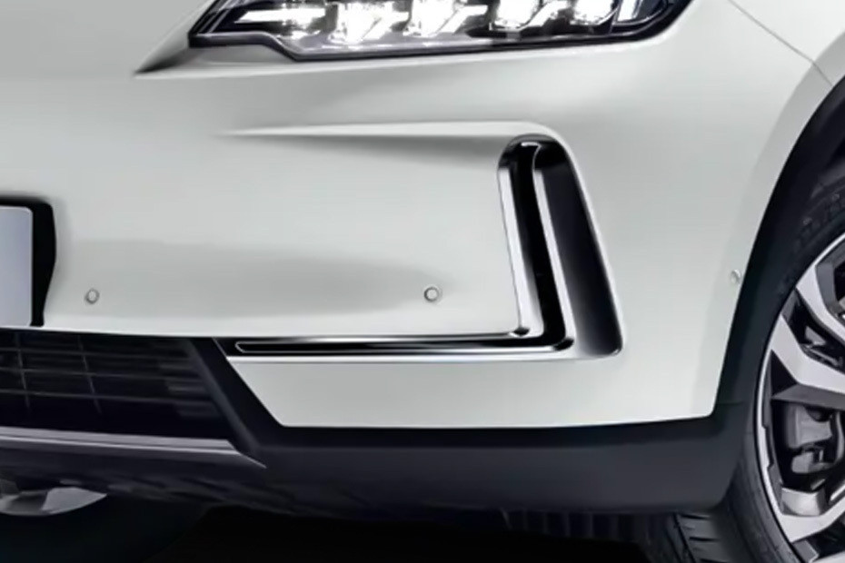 ET5 Front Fog Lamp in UAE