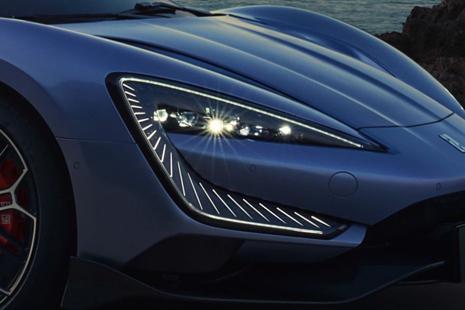 Yangwang U9 Headlight in UAE