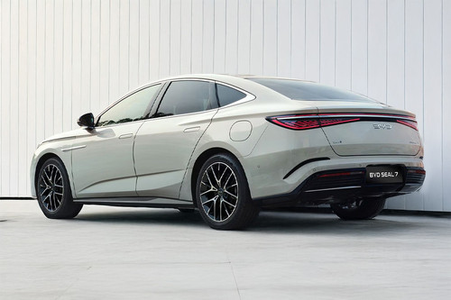 Rear Cross Side View of BYD Seal 7