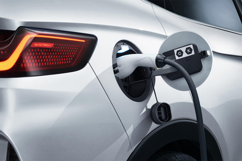 Exhaust Pipe of BYD Sealion 6 in UAE