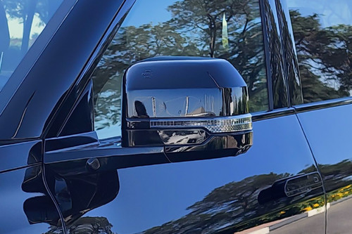 BYD Leopard 8 Drivers Side Mirror Front Angle