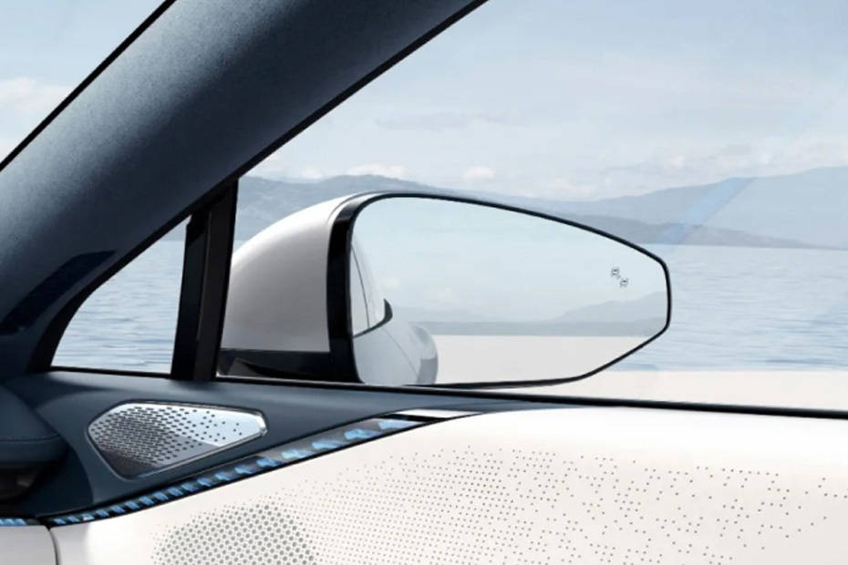 ZEEKR 007 Drivers Side Mirror Rear Angle ZEEKR 007 Drivers Side Mirror Rear Angle