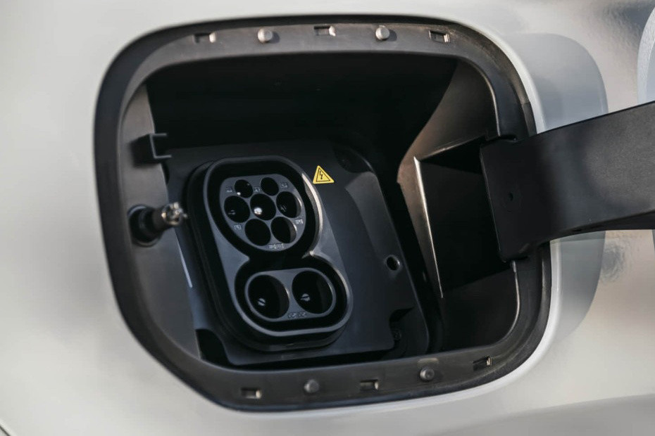 Exhaust Pipe of SOUEAST S06 in UAE