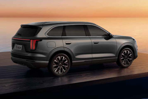 S08 Rear Medium Side View