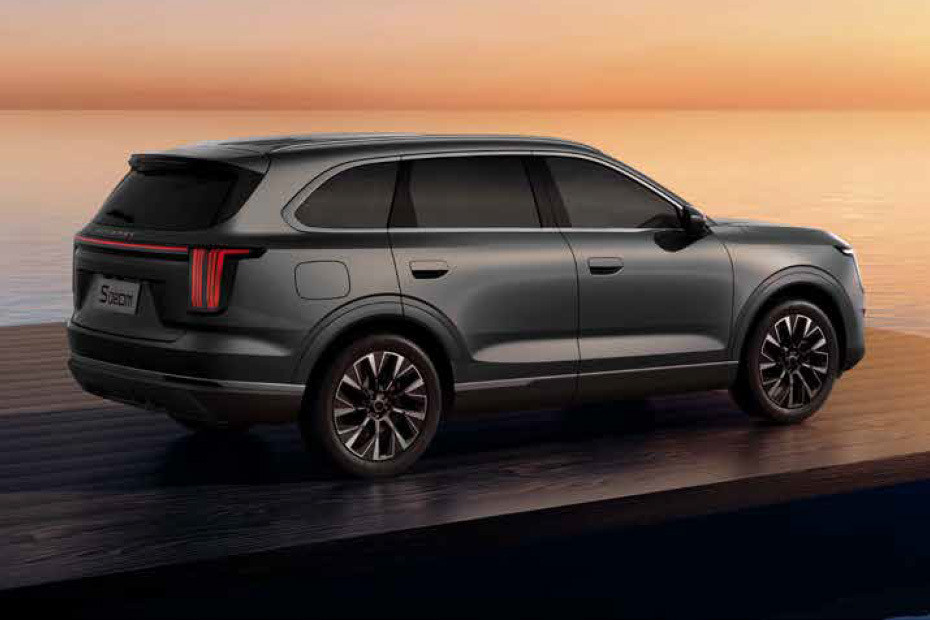 S08 Rear Medium Side View in UAE