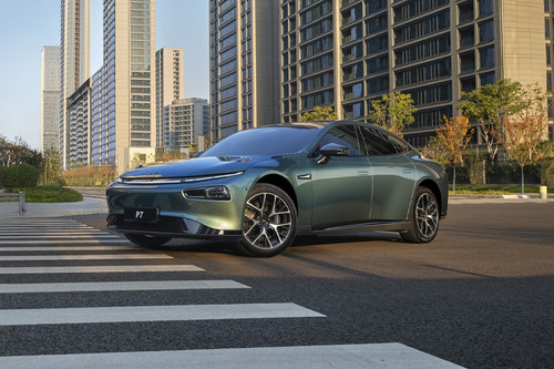 P7 Front angle low view