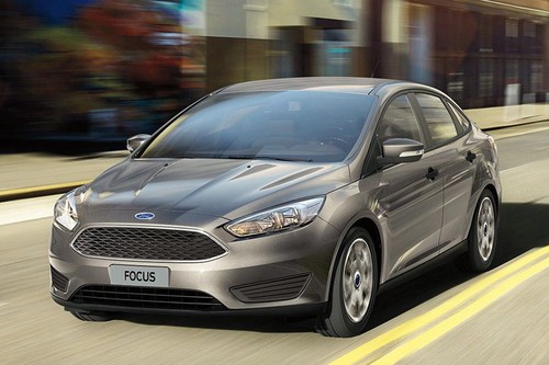 Ford Focus Front Angle High View