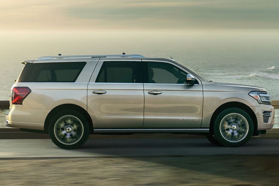 Expedition (2022-2024) Side view in UAE