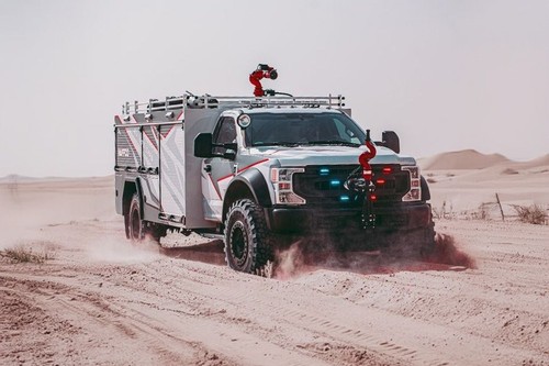 Ford Super Duty Chassis Cab Front Medium View