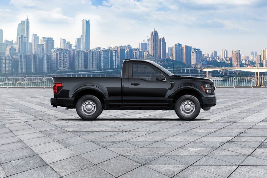 F-150 (2026) Medium Angle Front View in UAE