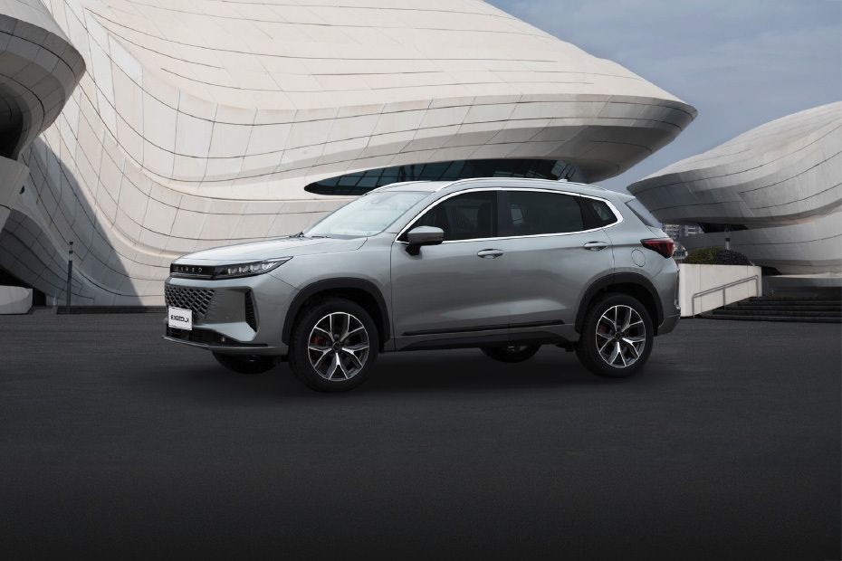 LXFL (2023-2024) Side view in UAE