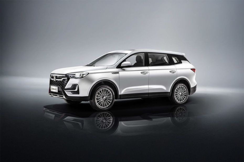 U70 PRO Front angle low view in UAE