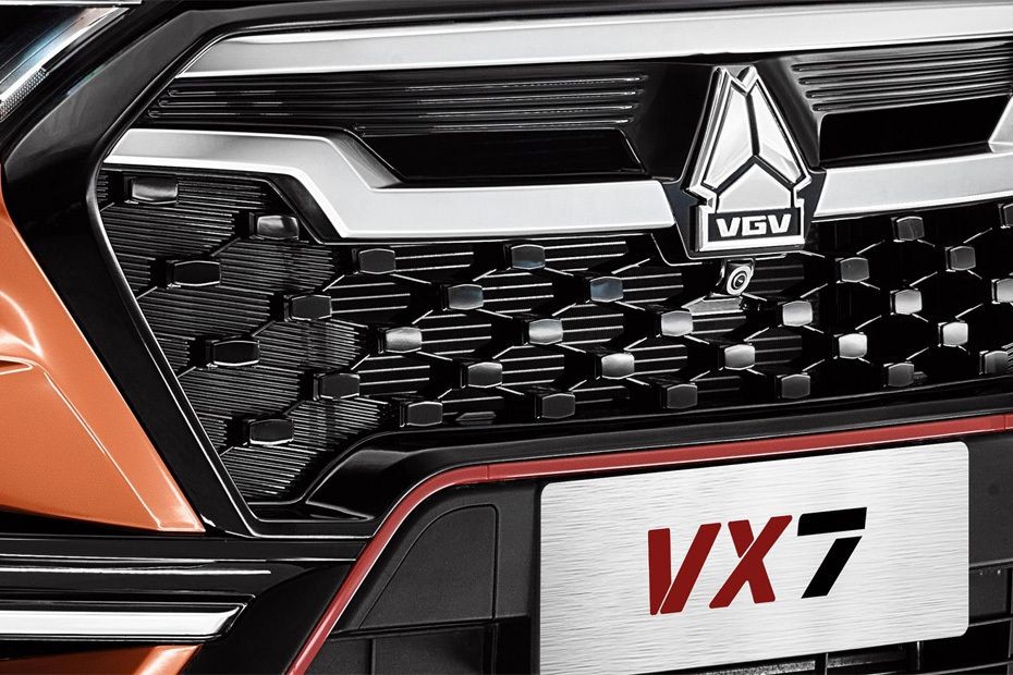 VX7 Grille View in UAE