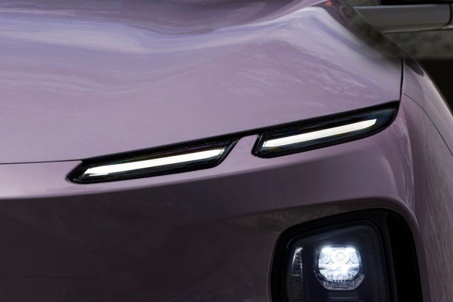 EC6 Headlight in UAE