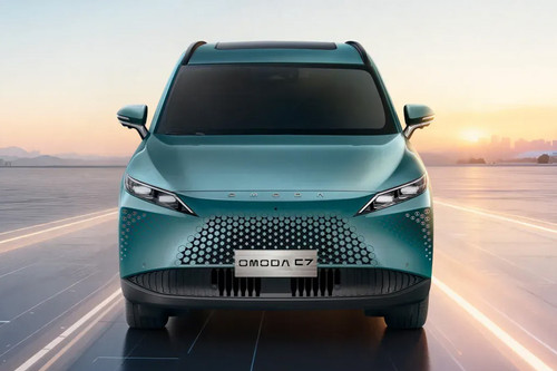 Full Front View of C7