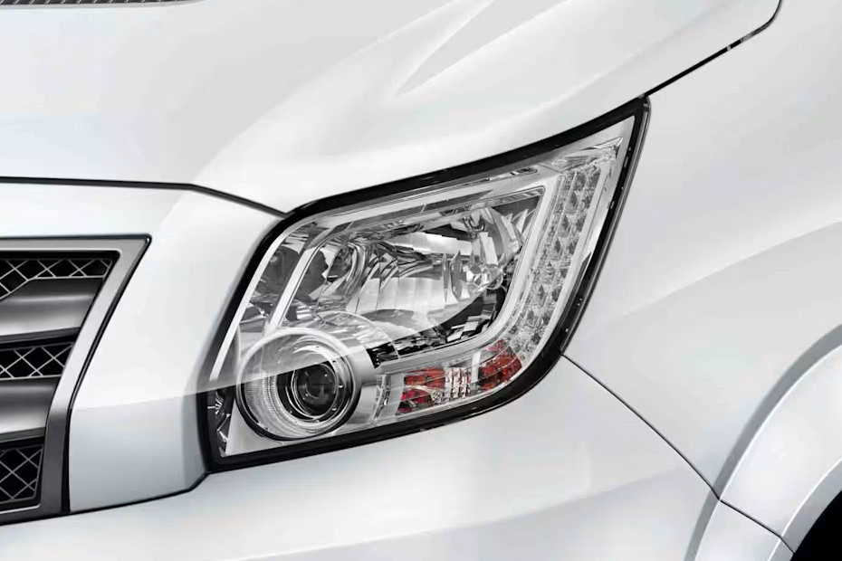 Toano Headlight in UAE