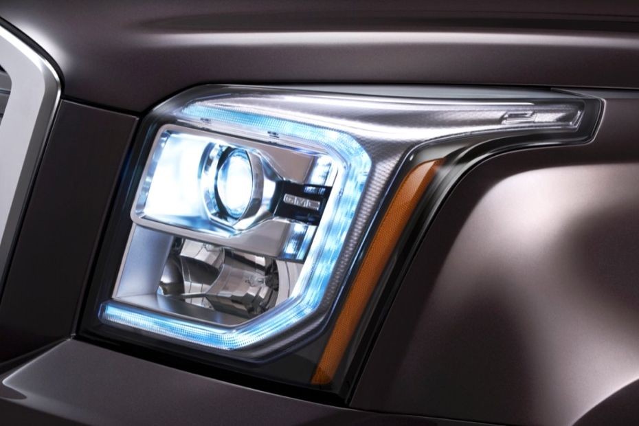 Yukon Denali Headlight in UAE
