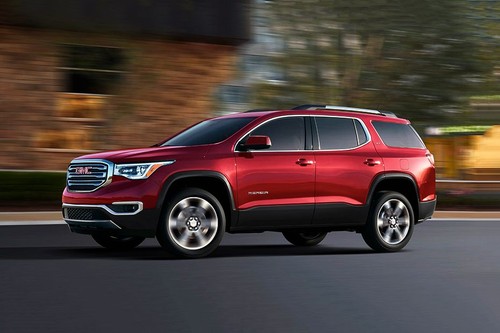 GMC Acadia Front Side View