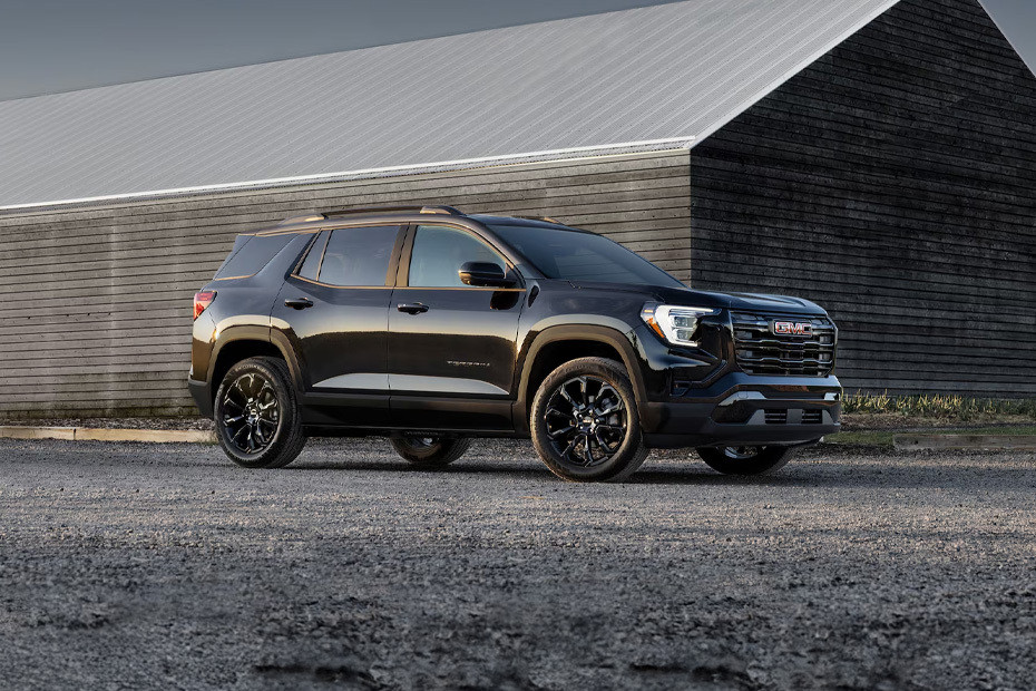 GMC Terrain Front Cross Side View in UAE