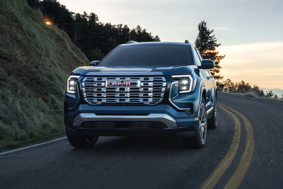 Full Front View of Terrain in UAE