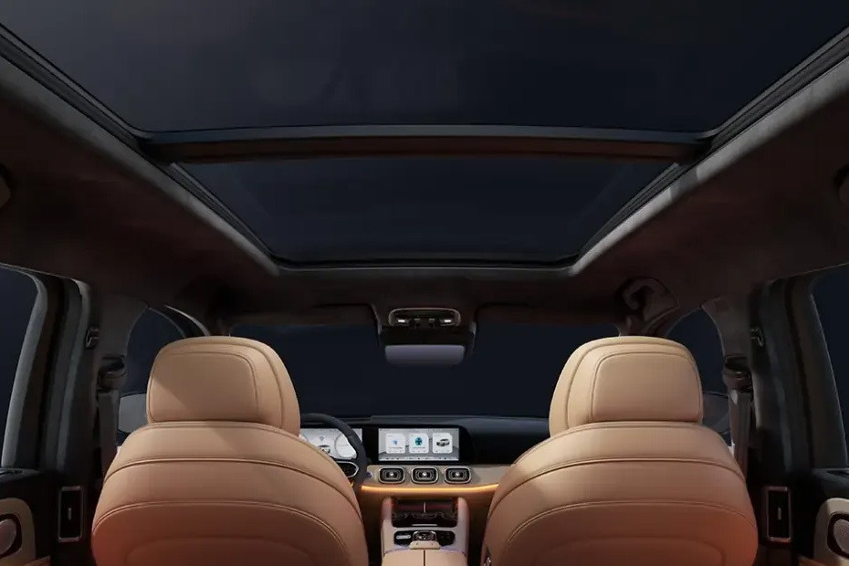 Jaecoo J8 Sunroof Moonroof in UAE