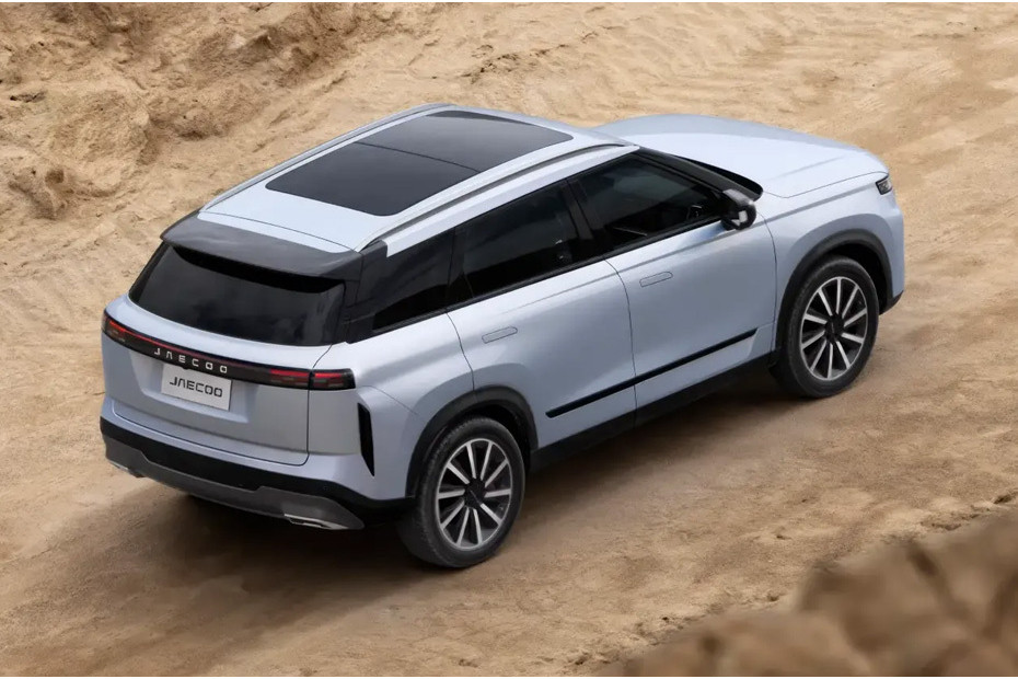 J7 Rear angle view in UAE